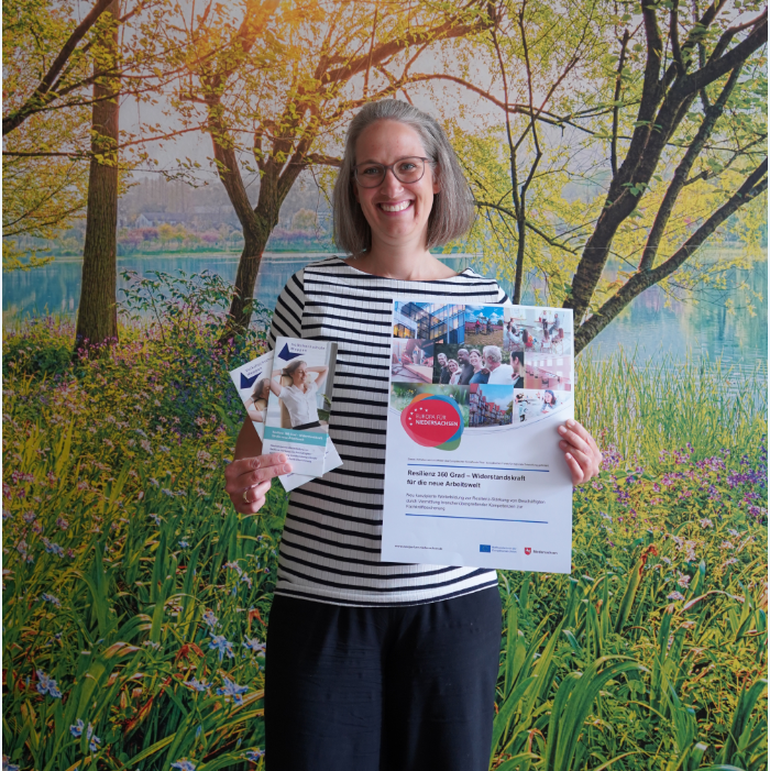 Maren Schmitz, Programmorganisation für das Weiterbildungsangebot: Resilienz 360Grad der VHS Meppen